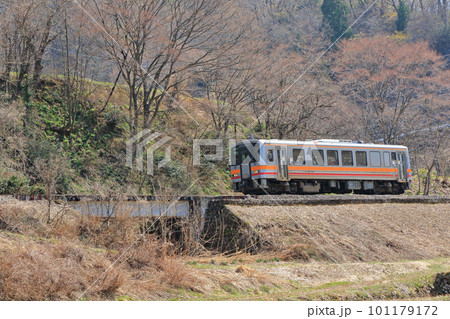 大糸線 早春の非電化区間 大糸線 早春の非電化区間 101179172