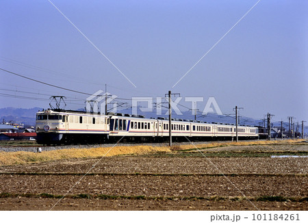 2001年　信越線を走るEF6019さよならお座敷列車やすらぎ団臨 101184261