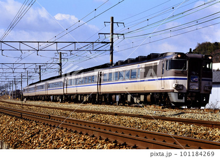 2001年 東海道線を走るキハ181系シュプール号回送の写真素材 
