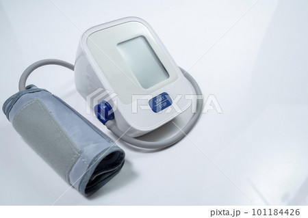 Digital monitor for measuring blood pressure 101184426
