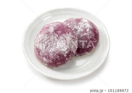 沖縄の郷土菓子、紅芋もち 101188872