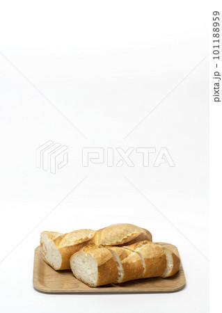 おいしそうなフランスパン 101188959