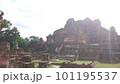 タイ　アユタヤ　古代遺跡群の中にある古代の遺跡 101195537