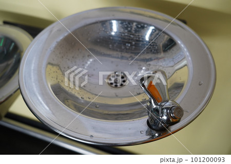 ディスペンサー 給水 水回り 101200093