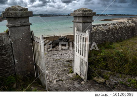 Open Door To Lighthouse At Beach Of Saint Cava On Finistere Island Wrach In Brittany, France Open Door To Lighthouse At Beach Of Saint Cava On Finistere Island Wrach In Brittany, France 101206089