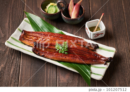 国産うなぎの蒲焼き 国産うなぎの蒲焼き 101207512