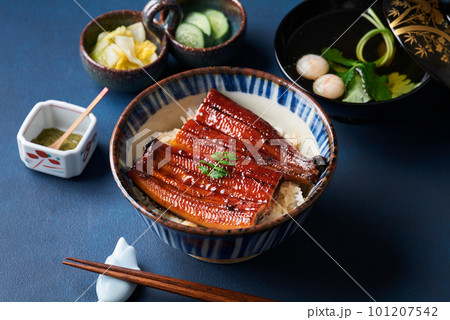 国産鰻のうな丼 101207542
