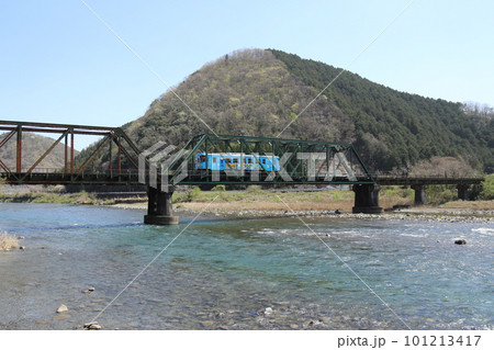 樽見鉄道 ・ 谷汲口駅付近の第一根尾川橋梁【 岐阜県本巣市 】 樽見鉄道 ・ 谷汲口駅付近の第一根尾川橋梁【 岐阜県本巣市 】 101213417