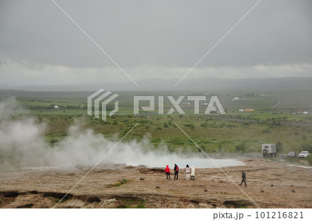 Aerial view of group of people around the Strokkur geyser in Iceland 101216821