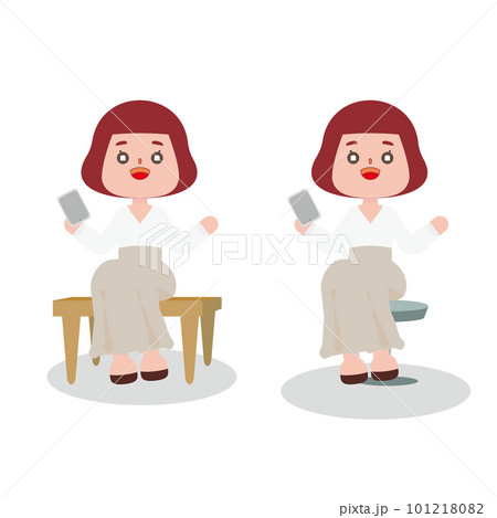 スマホを持った若い女性が椅子に座る 101218082