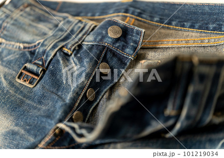 LEVI'S501XX　VINTAGE　1937年　復刻　ワークユニフォームリペアード　ボタンフライ 101219034