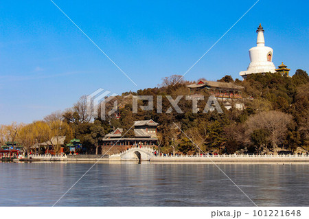 【北京】北海公園　冬の湖 101221648