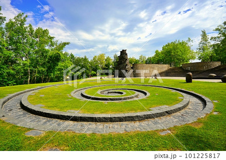 石山緑地 スパイラルスプリング　(北海道札幌市南区石山) 101225817