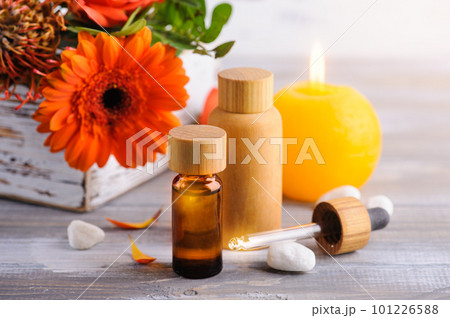 Essential oil in reusable bottles 101226588