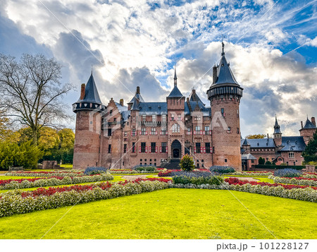Castle De Haar or Kasteel de haar in Utrecht, Netherlands 101228127