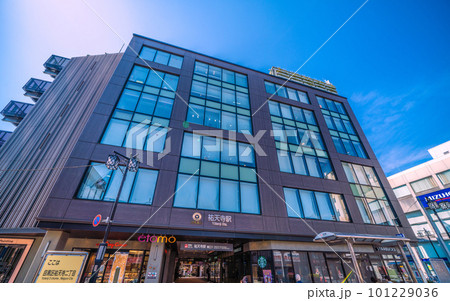 日本の東京都市景観 東急電鉄 祐天寺駅などを望む 日本の東京都市景観 東急電鉄 祐天寺駅などを望む 101229036