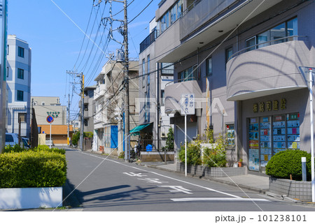 千葉県松戸市新松戸駅周辺の風景2023年4月 101238101