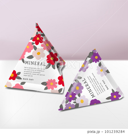 Vector Bath Salt or Candy Pyramid Packet or Bag Packaging with Floral Print. 101239284