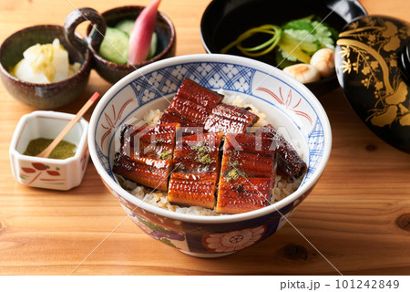 国産鰻のうな丼 国産鰻のうな丼 101242849
