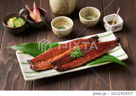 国産うなぎの蒲焼き 101242857