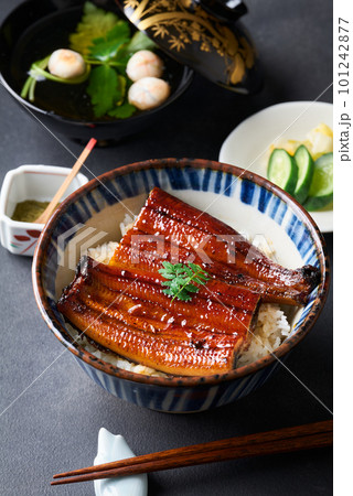 国産鰻のうな丼 国産鰻のうな丼 101242877