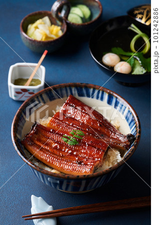 国産鰻のうな丼 国産鰻のうな丼 101242886