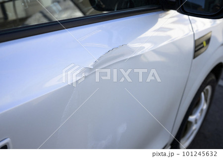 ドアをぶつけた車 ドアをぶつけた車 101245632