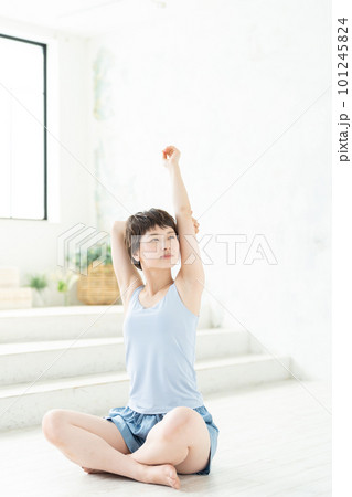 美容 ビューティー 若い女性 美容 ビューティー 若い女性 101245824