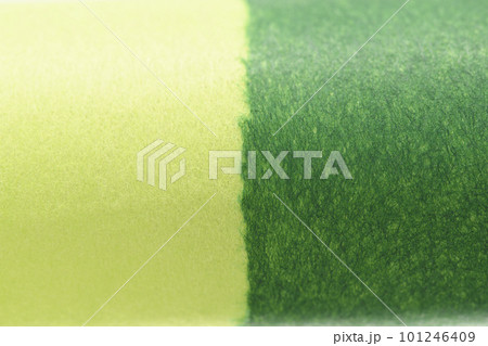 和紙によるツートンカラーの円柱形背景素材 和紙によるツートンカラーの円柱形背景素材 101246409