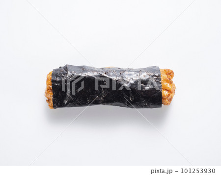 海苔巻きせんべい 101253930