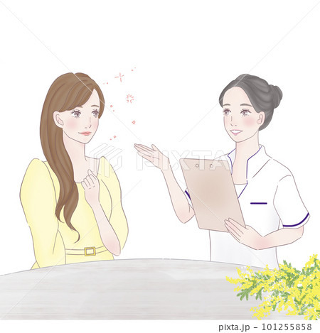クリニックでカウンセリングをする女性 101255858