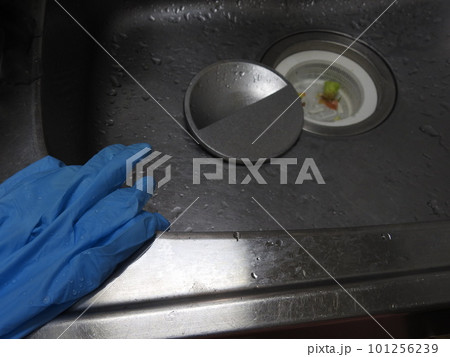 キッチンの汚れ　水回りの掃除 101256239