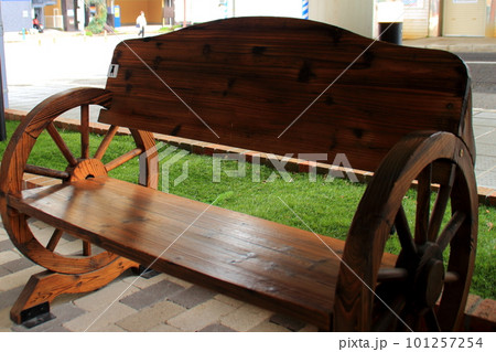 レトロなベンチ レトロなベンチ 101257254
