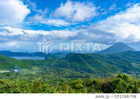 大野岳から見た池田湖と開聞岳 大野岳から見た池田湖と開聞岳 101266798