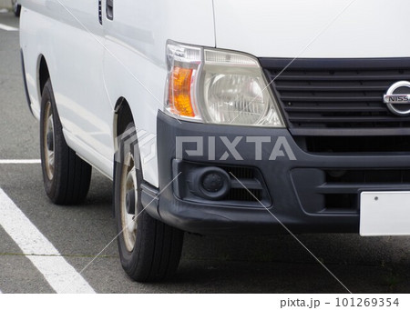 自動車イメージ 古い商用車 日産キャラバン 自動車イメージ 古い商用車 日産キャラバン 101269354