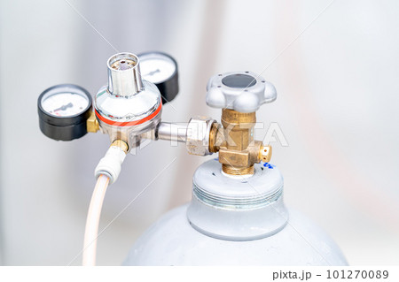 pressure gauge for gas pressure vessel in the factory pressure gauge for gas pressure vessel in the factory 101270089