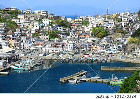 【和歌山県】快晴の雑賀崎漁港(日本のアマルフィ) 【和歌山県】快晴の雑賀崎漁港(日本のアマルフィ) 101270334