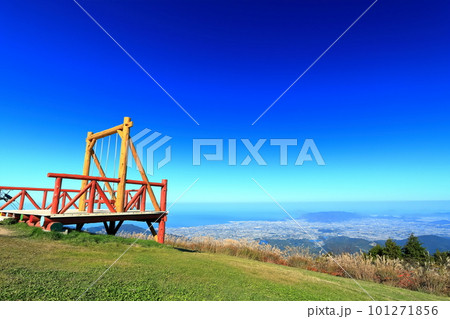 【香川県】晴天の雲辺寺山頂公園（天空のブランコ・フォトフレーム） 101271856