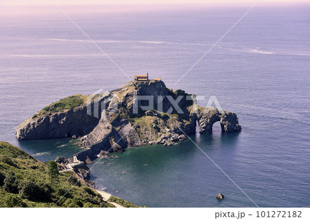 Hermitage of San Juan de Gaztelugatxe on a sunny day 101272182