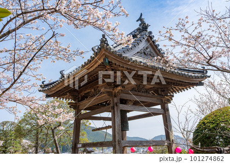 【第23番札所】春の薬王寺　鐘楼堂　【四国八十八箇所】 101274862