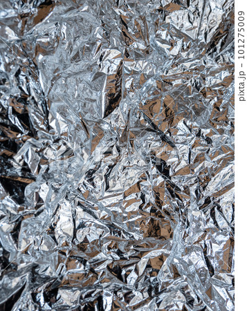 背景画像　メタリック　銀　シルバー　ギラギラ　壁紙　キラキラ　装飾　アルミ　コピースペース  　豪華 101275009