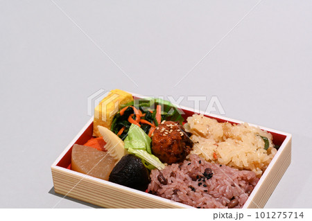 おいしいおこわ弁当 101275714