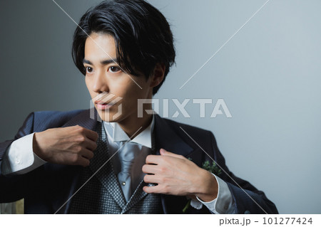 タキシードの男性　新郎　 101277424