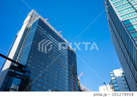 変貌を続ける横浜 すずかけ通り西交差点のビル建設風景 2023.03 変貌を続ける横浜 すずかけ通り西交差点のビル建設風景 2023.03 101279958