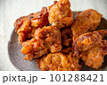 たくさんのから揚げ 101288421
