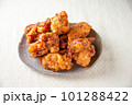 鶏肉の唐揚げ 101288422