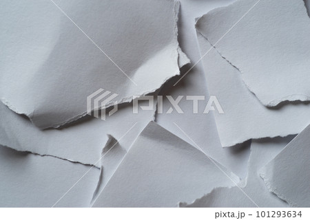 破れた白い紙 101293634