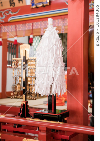 神社にある大麻 神社にある大麻 101294365