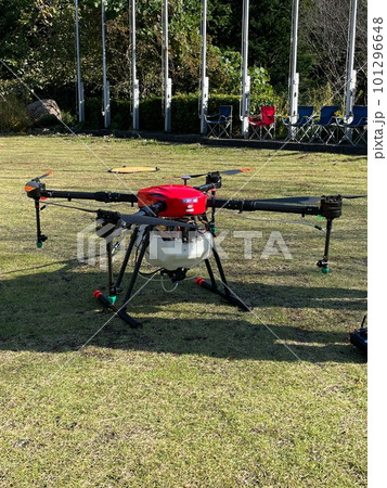 巨大なドローン 巨大なドローン 101296648
