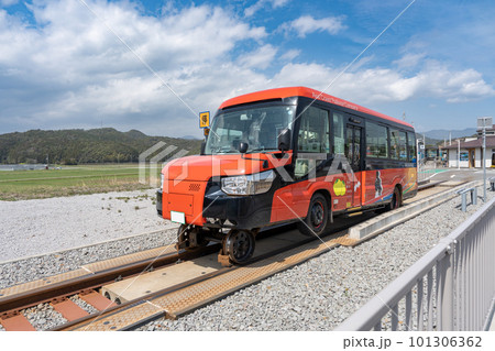 【阿佐海岸鉄道】鉄道モードのDMV 101306362